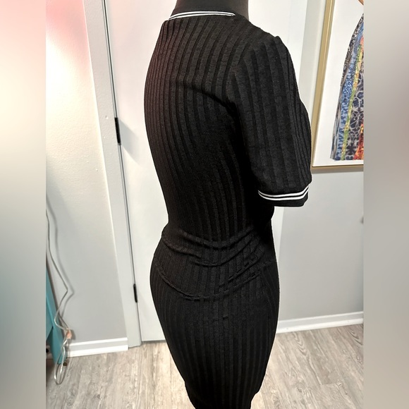 Black H&M bodycon dress - Picture 3 of 3